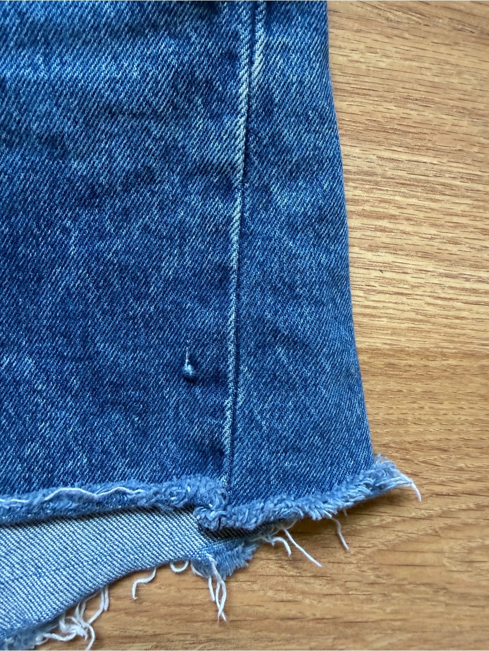 Levi's Ribcage Short - Picture 4 of 4